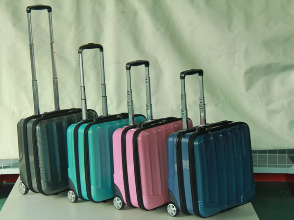 箱包材質(zhì)有哪些？怎么切割最理想？(圖1)